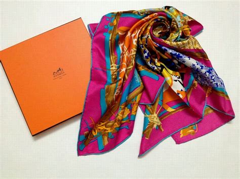 foulard hermes come capire originali|Come riconoscere un foulard Hermès originale .